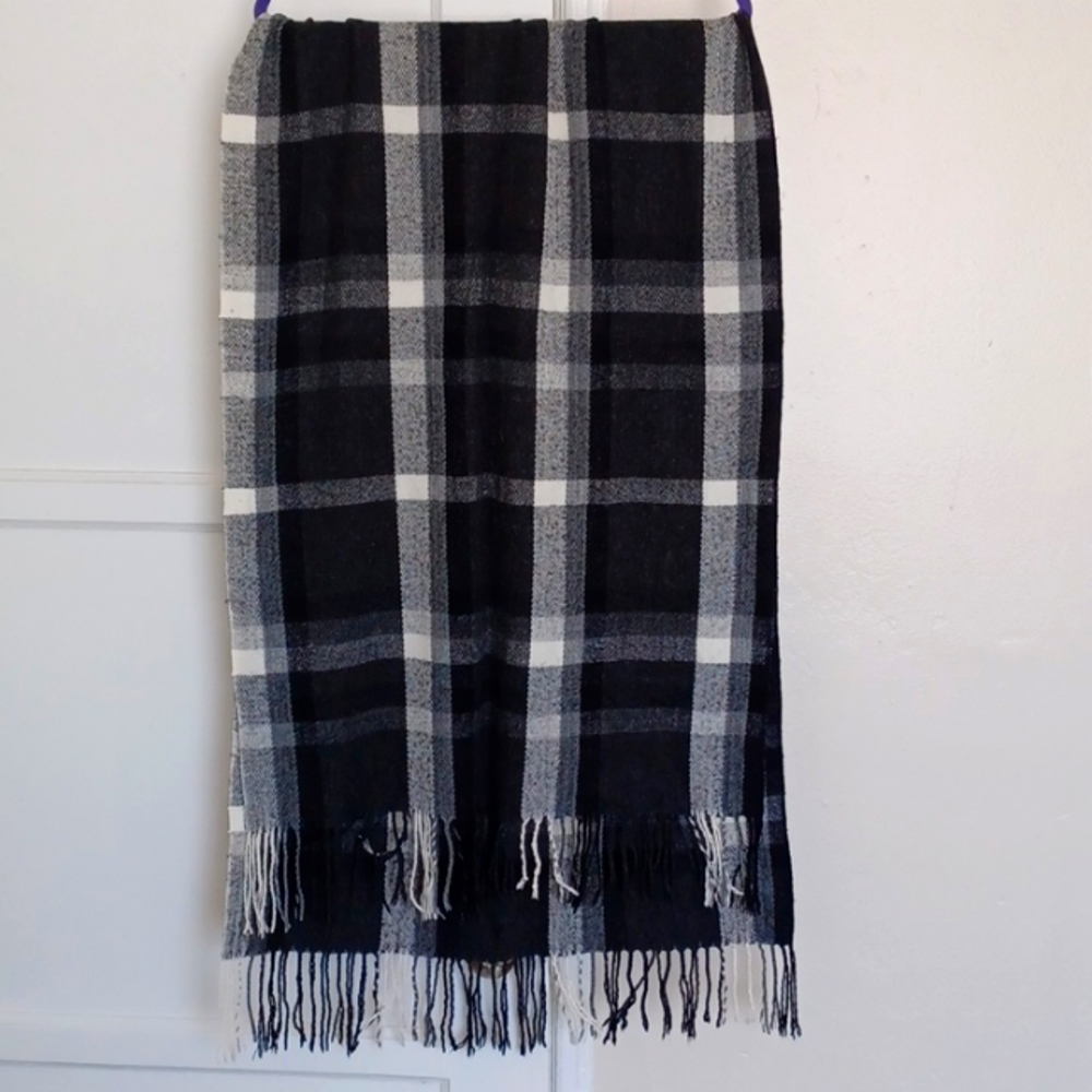 Black and White Long Scarf
